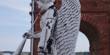 Pastebėjus „Trimituojančio angelo“ prastėjančią būklę, sprendžiama dėl skultptūros likimo