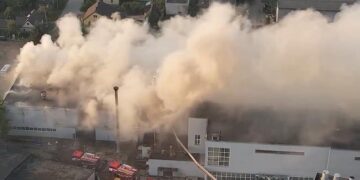 Gaisras Panevėžyje medienos apdirbimo įmonėje