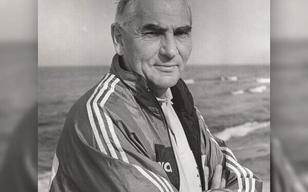 LKL sezono atidarymo rungtynėse Panevėžyje – legendinio trenerio R. Sargūno pagerbimas ir marškinėlių iškėlimas