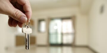 Biržų rajono savivaldybės administracija perka vieno kambario butą su patogumais Biržų mieste pirmajame namo aukšte