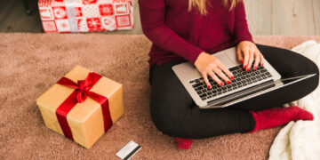 Gyventojų apklausa: 61proc. šių metų Kalėdoms išleis tiek pat, kiek pernai