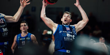 Sužvėrėjęs M. Kirvesas apkartino V. Šeškaus kariaunos vizitą Jonavoje