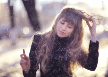 Orai vėsta: kada laikas pradėti dėvėti kepurę ir kaip saugoti plaukus?