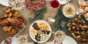 Apklausa: vidutinis biudžetas Kalėdų stalui ir dovanoms Lietuvoje – nuo 150 iki 300 eurų