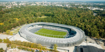Tilps ir futbolas, ir didieji koncertai: Dariaus ir Girėno stadione ruošiamasi kloti naują veją