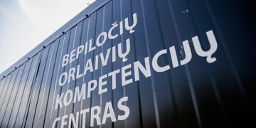 Prasidės registracija į visuomenei skirtus civilinės paskirties bepiločių orlaivių valdymo mokymus