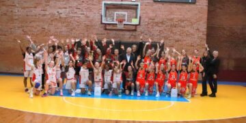 Panevėžio sporto centro krepšininkės – B. Indreliūnienės turnyro nugalėtojos