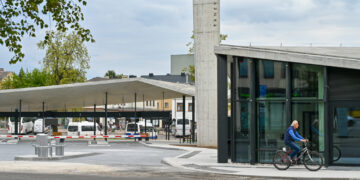 Patogesnis parkavimas Panevėžyje: nauja mėlynoji zona ir lengvatos kariuomenės automobiliams