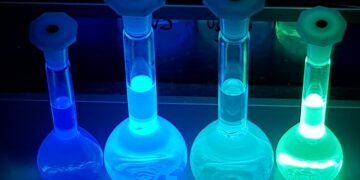 KTU chemikai tęsia šviesa aktyvuojamų priešvėžinių dažiklių kūrimą