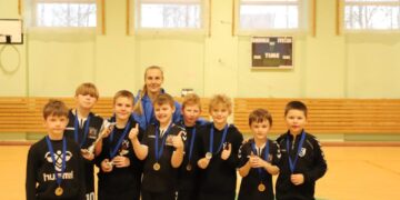 Žolės riedulio žaidėjų rankose – bilietas į LVŽRL finalą