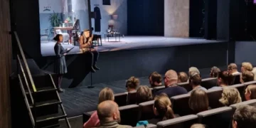 Spektaklyje „Jona“ svečiavosi Lietuvos aklųjų ir silpnaregių sąjungos nariai