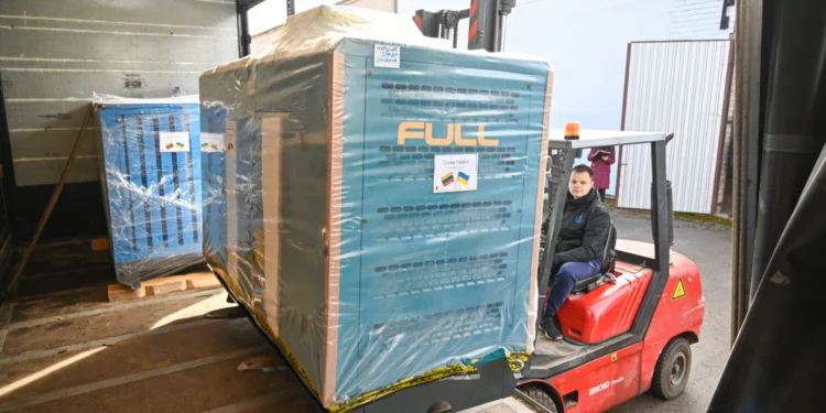 Panevėžys siunčia humanitarinę pagalbą Vinycios mokykloms - generatoriai jau pakeliui į Ukrainą