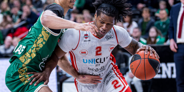 Ukrainos palaikymo mače tarp Utenos „Uniclub Bet-Juventus“ ir Kauno „Žalgirio“