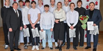 Panevėžio miesto savivaldybėje pasveikinti Lietuvos jaunimo tinklinio čempionai