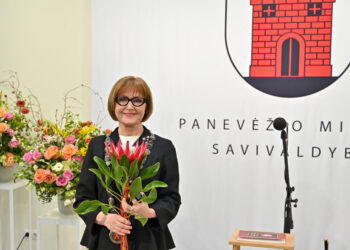 Panevėžyje prisiekė naujai išrinkta miesto merė Loreta Masiliūnienė