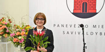 Panevėžyje prisiekė naujai išrinkta miesto merė Loreta Masiliūnienė