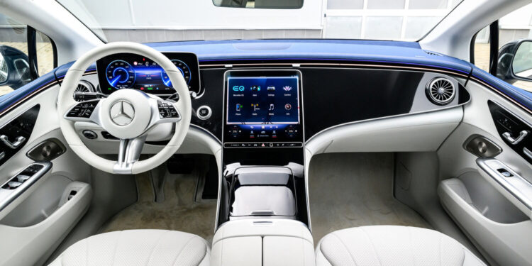 Mercedes-Benz EQE (Vytauto Pilkausko nuotrauka)