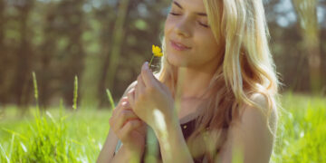 Gerai moters savijautai: 3 medžiagos, kurių atsargomis turi pasirūpinti kiekviena