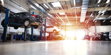 Panevėžyje atidarytas automobilių centras su daugiau nei 70 darbo vietų