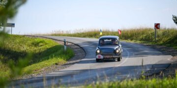 Istorinių automobilių gerbėjai džiugins Aukštaitijos gyventojus