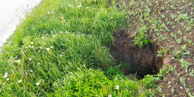 Karstinė įgriuva / Via Lietuva