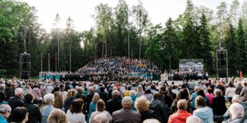 Daugiau kaip 500 choristų ir roko prieskonis: Pasvalyje – penktasis Šiaurės Lietuvos chorų festivalis