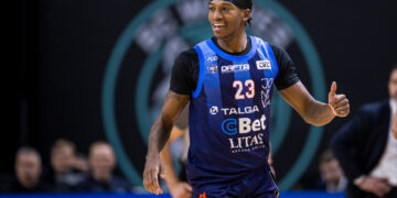 Nuostabus D. Brewtono pasirodymas sostinėje jonaviečius priartino prie pusfinalio