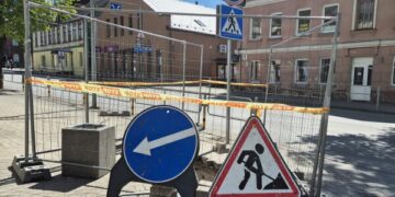 Biržuose įgriuvo šaligatvis