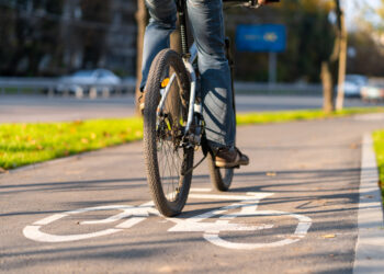 Kaišiadoryse prasideda pėsčiųjų ir dviračių tako statybos: teks atsisveikinti su nelegaliais daržais