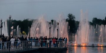 Dauniškio ežero fontanas kviečia jaukiems vasaros susibūrimams!