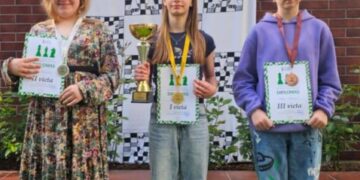 Panevėžio sporto centro šachmatininkių rankose – bronzos medaliai