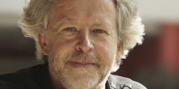 Per Lietuvą ritasi „Čiurlionio dainų banga“: 9 miestuose R. Zubovas kviečia į čiurlionišką dainų šventę