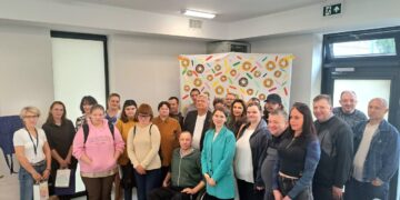 Pabradės dienos centre „Asveja“ – bendrystės, kūrybos ir šviesių emocijų kupina popietė