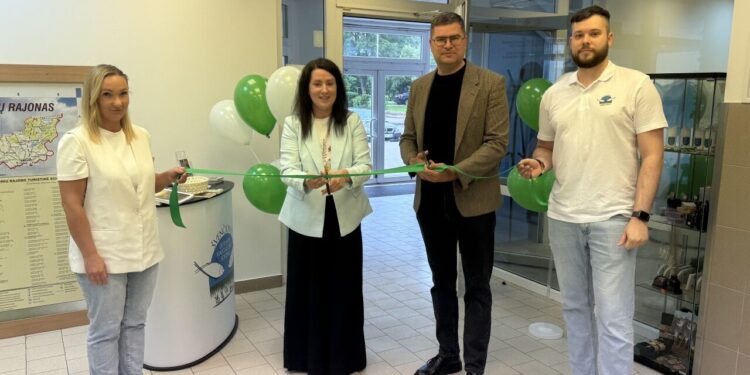 Įvyko oficialus Švenčionių verslo ir turizmo informacijos centro naujų patalpų atidarymas