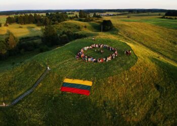 Molėtų rajone iškilmingai paminėta Valstybės diena