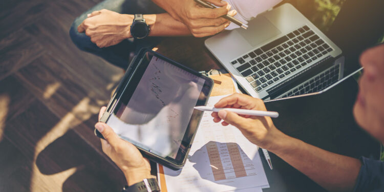 Konsultacija | Freepik