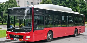 Į Panevėžio gatves išriedėjo nauji žemagrindžiai autobusai