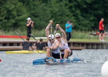 Irkluotojai varžėsi su stipriausiais pasaulio sportininkais