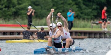 Irkluotojai varžėsi su stipriausiais pasaulio sportininkais