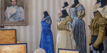 Rugpjūtį Burbiškio dvare – trys nemokamos ekskursijos apie madą