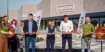 Šiaurinėje Panevėžio dalyje atidarytas naujas prekybos parkas