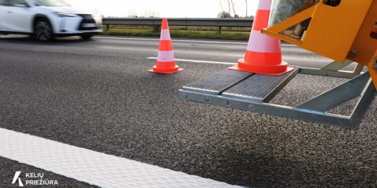 Kelininkai primena: viena neatidaus vairavimo akimirka gali kainuoti gyvybę