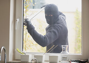 Vagys Panevėžio rajone iš sodybos išnešė net puodus