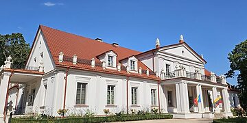 Ilzenbergo dvare tęsiama Rumunijos ambasados tradicija