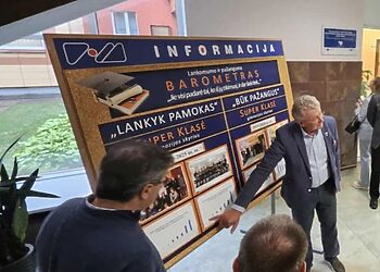 Visagine lankosi Pasaulio banko ir Europos Komisijos atstovai