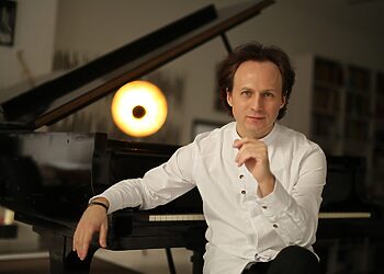 „Bachomanija“ Anykščiuose: žymus pianistas iš Hamburgo kvies į improvizacijų ir baroko dialogą