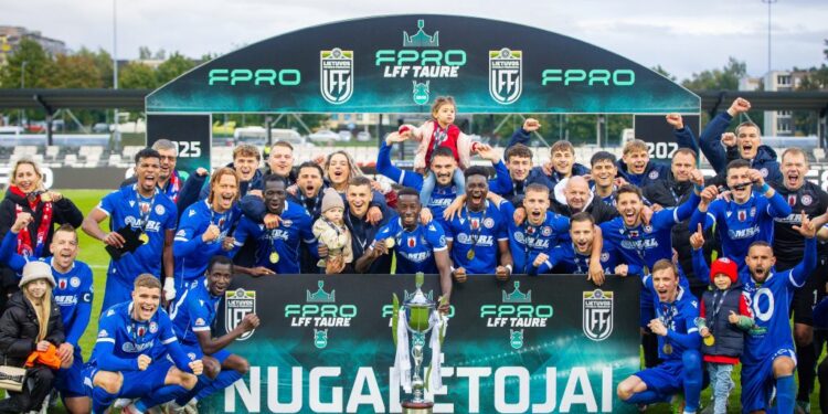 Futbolo klubas „Panevėžys“ iškovojo LFF taurę ir pateko į UEFA Konferencijų lygą