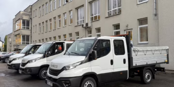 Švenčionių rajono seniūnijų darbą palengvins nauji krovininiai automobiliai