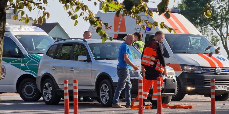 Pareigūnai | Aukštaitijos gidas |  asociatyvi nuotrauka