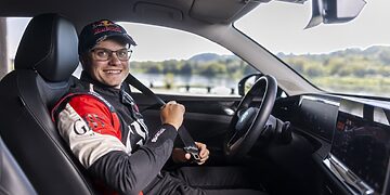 Iš Dubajaus grįžęs lenktynininkas Rokas Baciuška: „Adrenalinas – mano gyvenimo dalis“